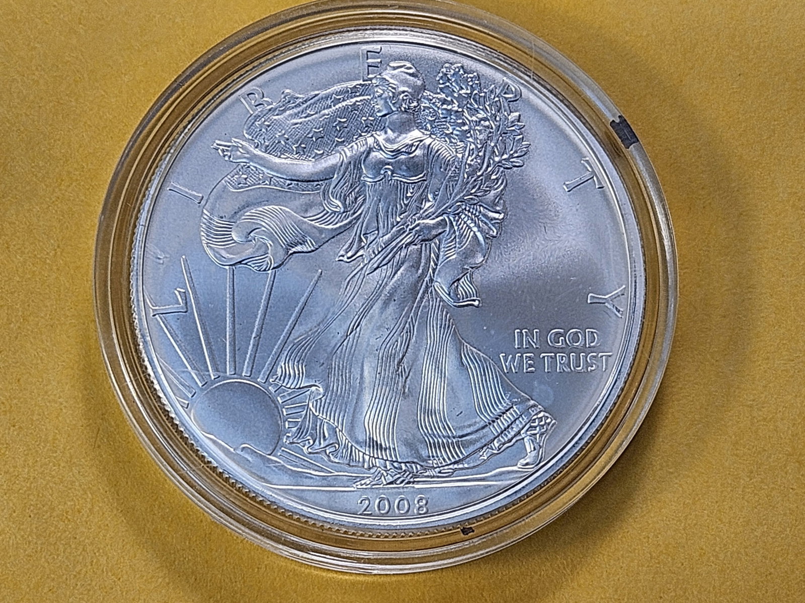 GEM Brilliant Uncirculated 2008 American Silver Eagle: Excellent Luster! In plastic capsule