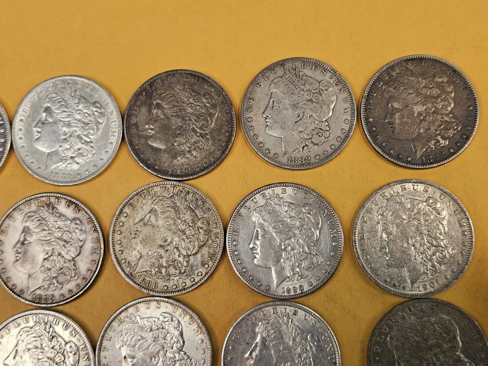 ** FULL ROLL ** Twenty Morgan Silver Dollars - 3