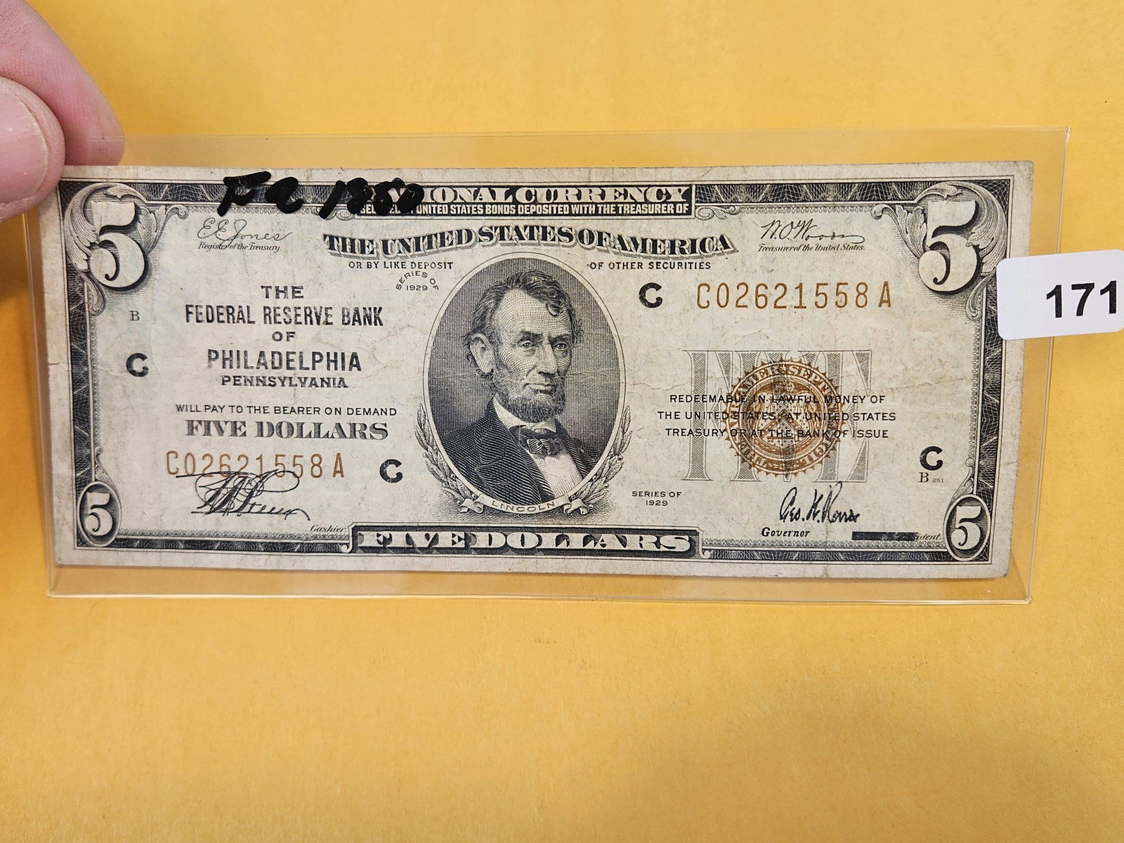 Series of 1929 Five Dollar National Currency in Very Fine: FR 1850. Philadelphia