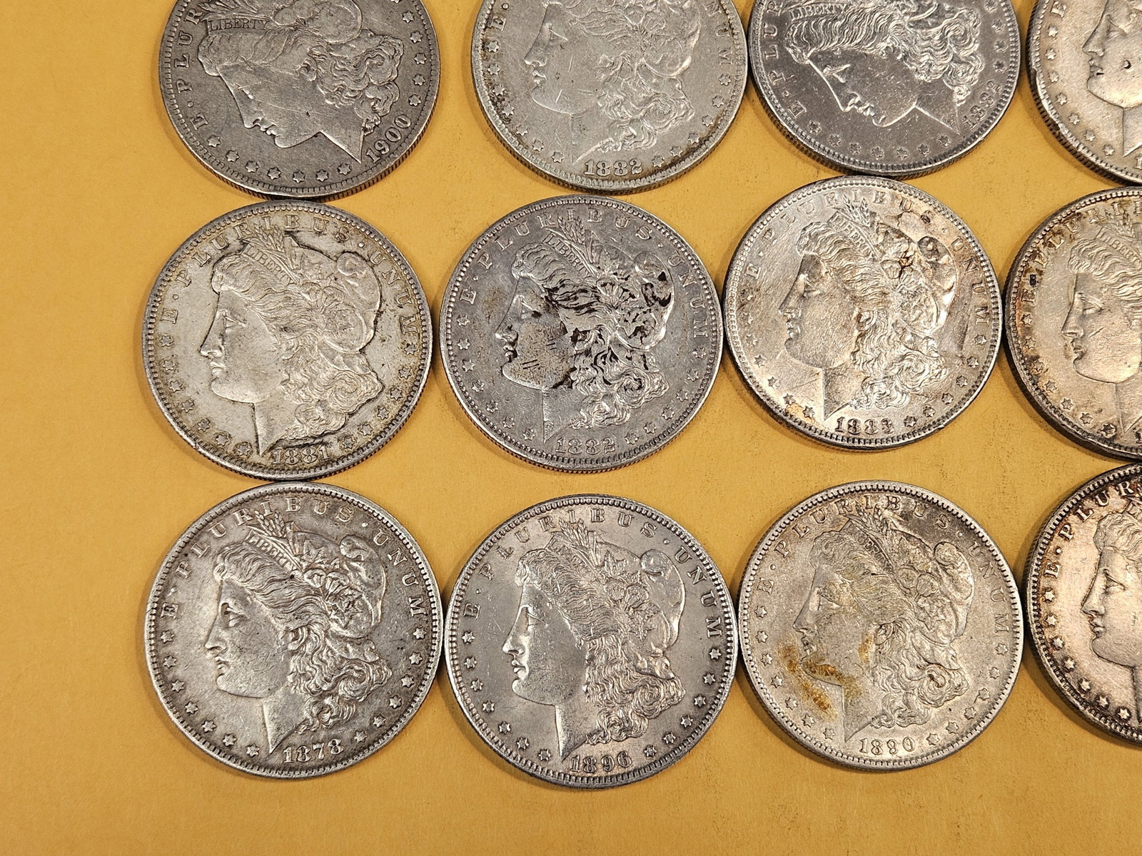 ** FULL ROLL ** Twenty Morgan Silver Dollars - 4