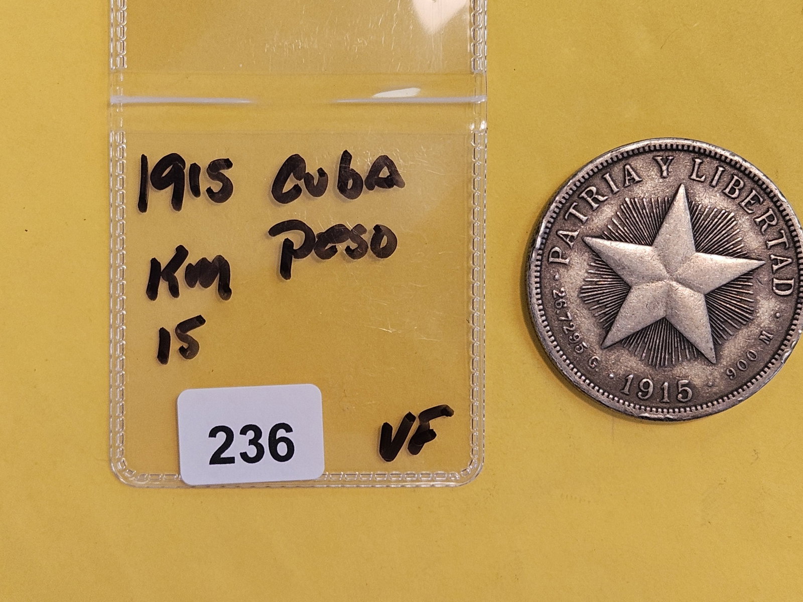 1915 Cuba silver peso in Very Fine - 2