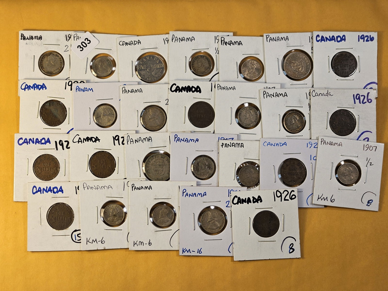 Twenty-six Mixed foreign Coins: Coins from Panama and Canada