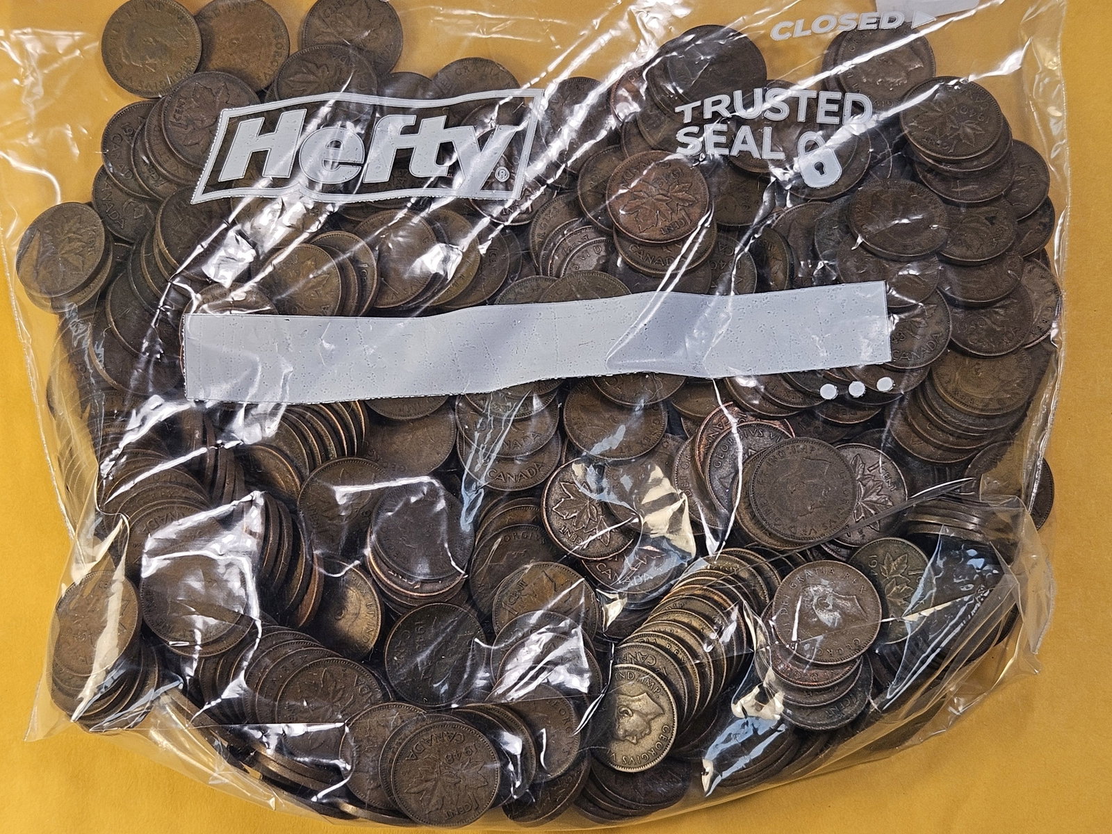 Three Pounds of Mixed Canadian Pennies - 4