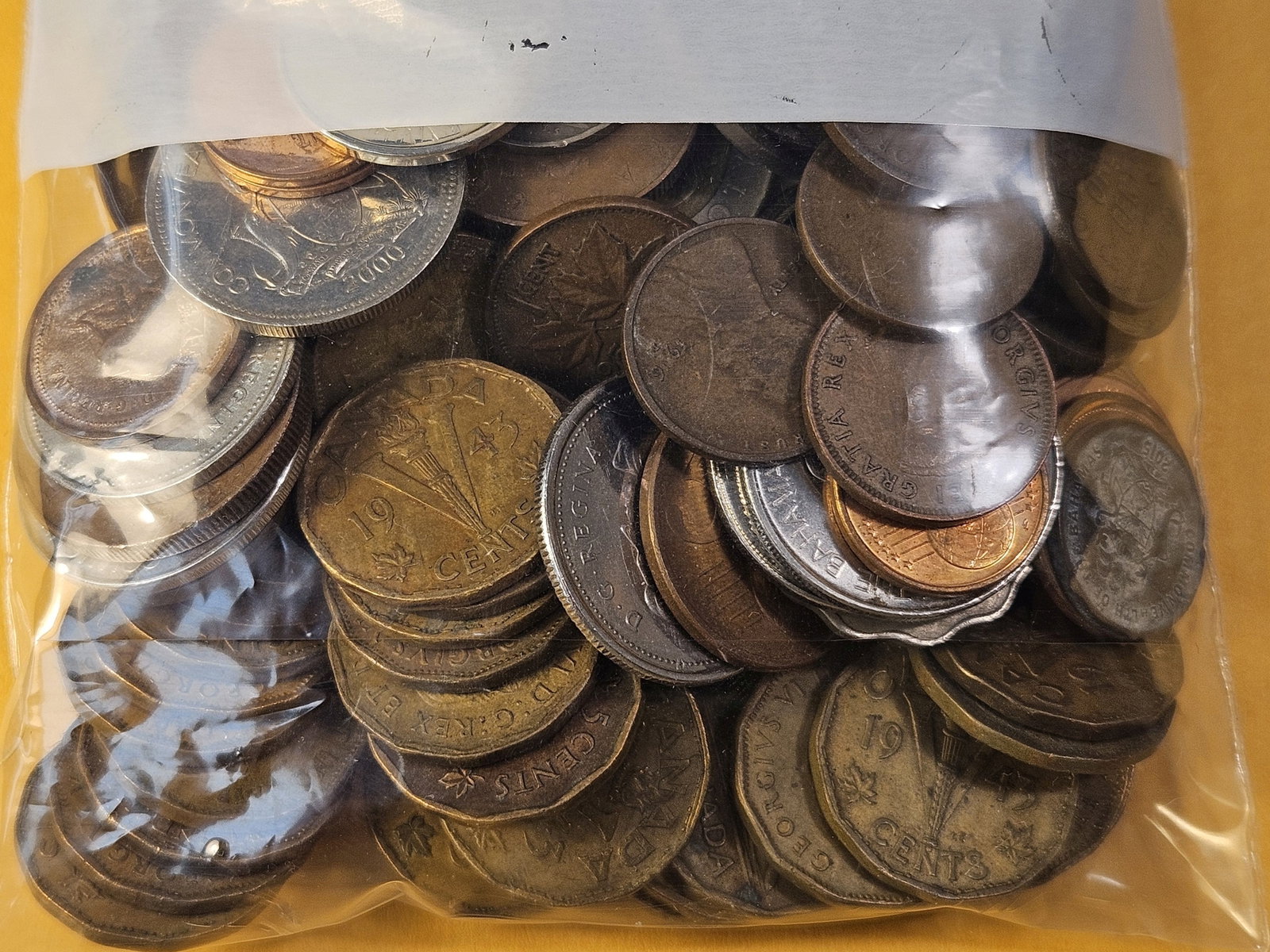 Two Pounds of Mixed World Coins - 3