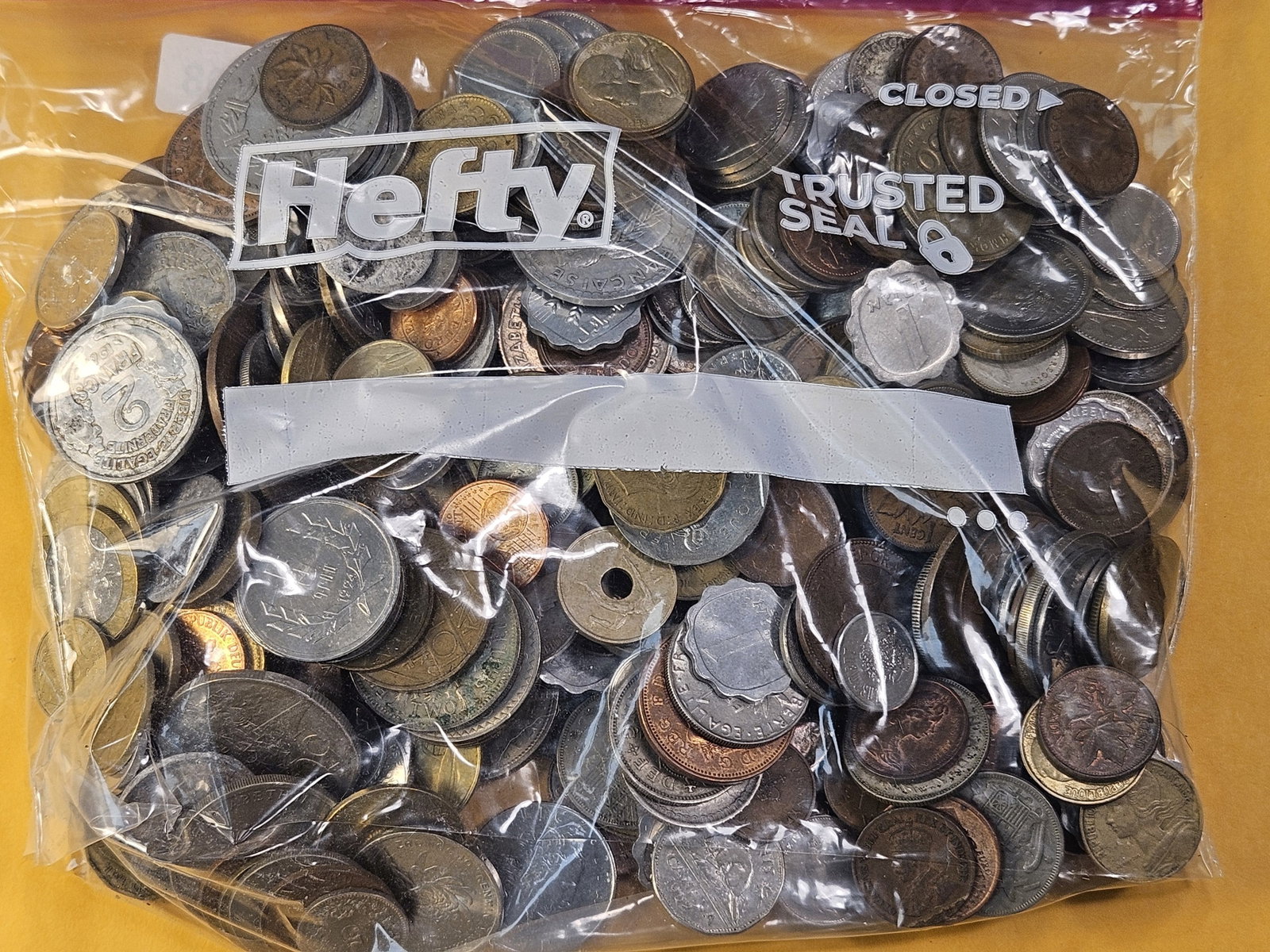 Three Pounds of Mixed World Coins - 4