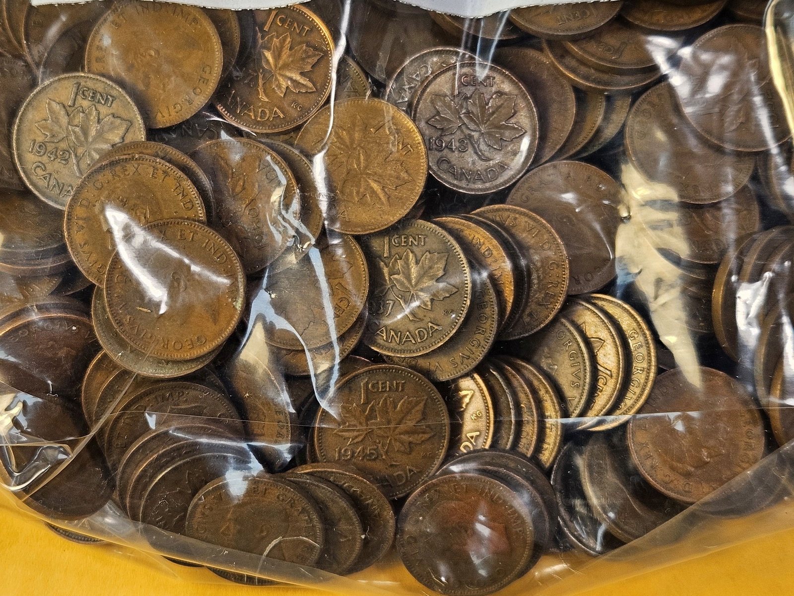 Three Pounds of Mixed Canadian Pennies - 2