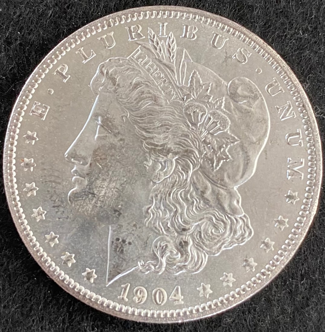 1904-O Morgan Dollar (1 of 2)