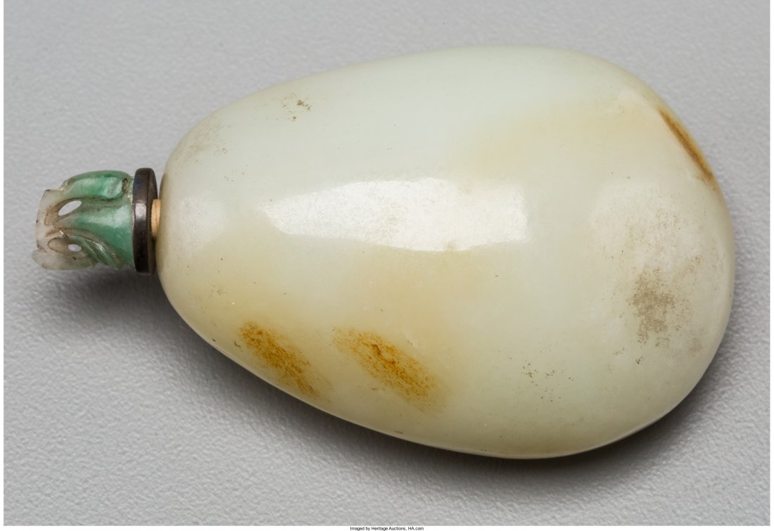 A Chinese White Jade Pebble Snuff Bottle, Qing D (1 of 2)