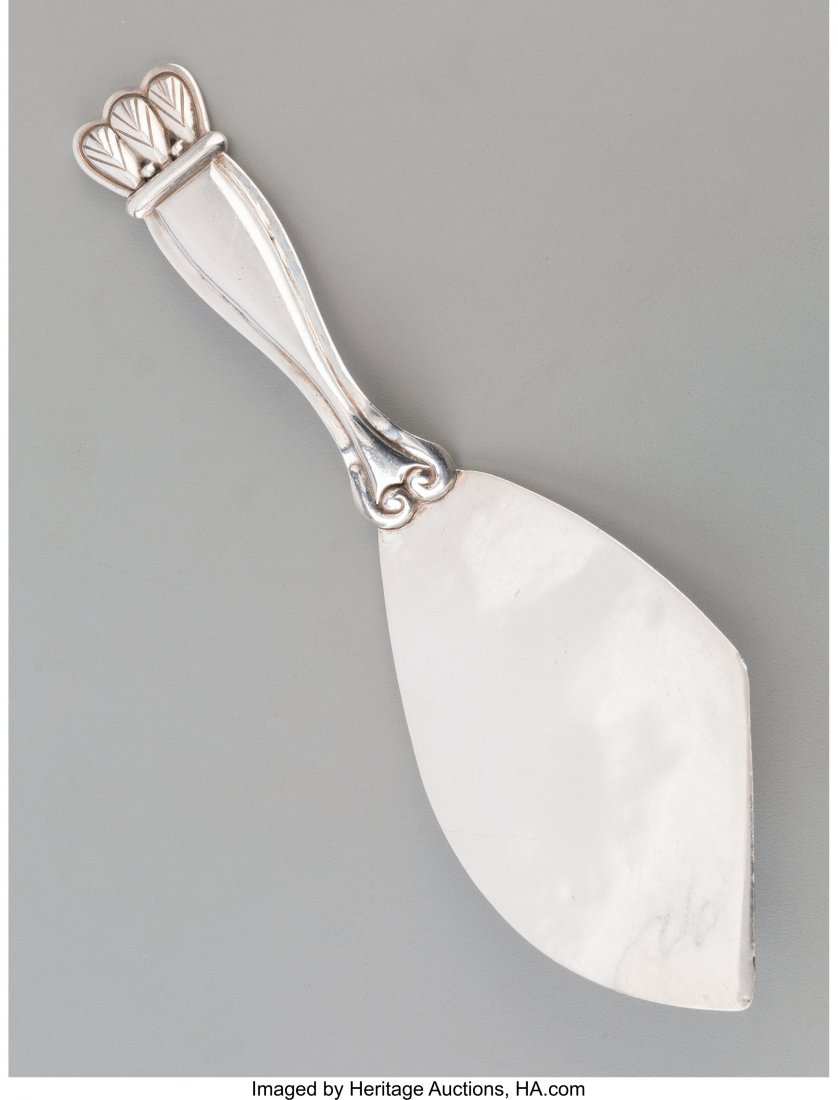 A Hector Aguilar Mexican Silver Pie Server, circ (1 of 3)