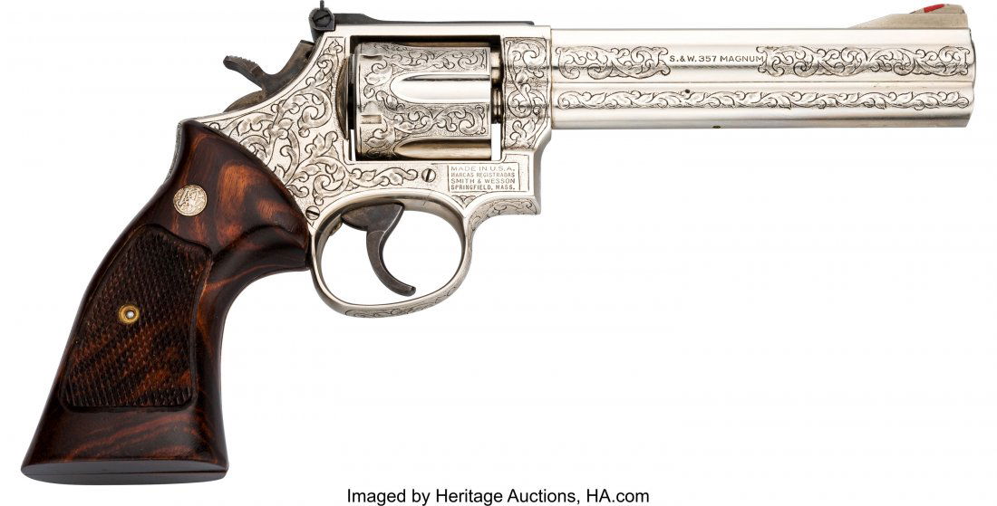 Engraved Smith & Wesson Model 586 Double Action: Engraved Smith & Wesson Model 586 Double Action Revolver. Serial no. ACK1273, .35