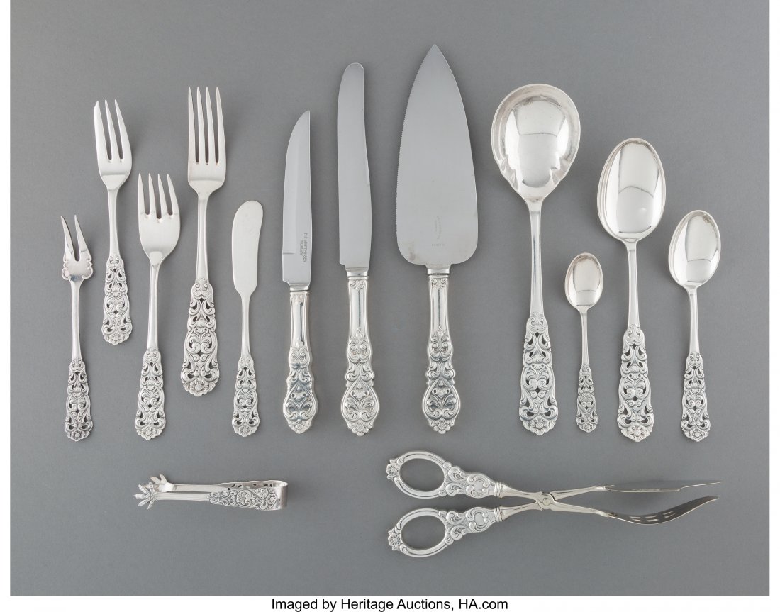 A Two Hundred and Six-Piece TH. Marthinsen Valdr (1 of 3)