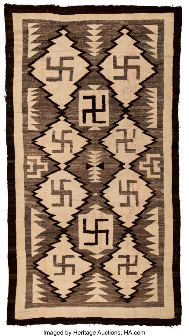 A Navajo Regional Rug Crystal c. 1910    native (1 of 2)