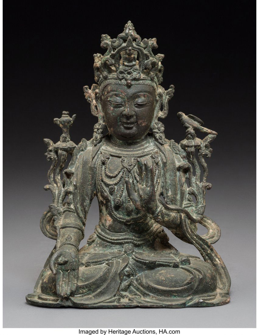 A Chinese Bronze Seated Guanyin Figure, Ming Dyn (1 of 2)