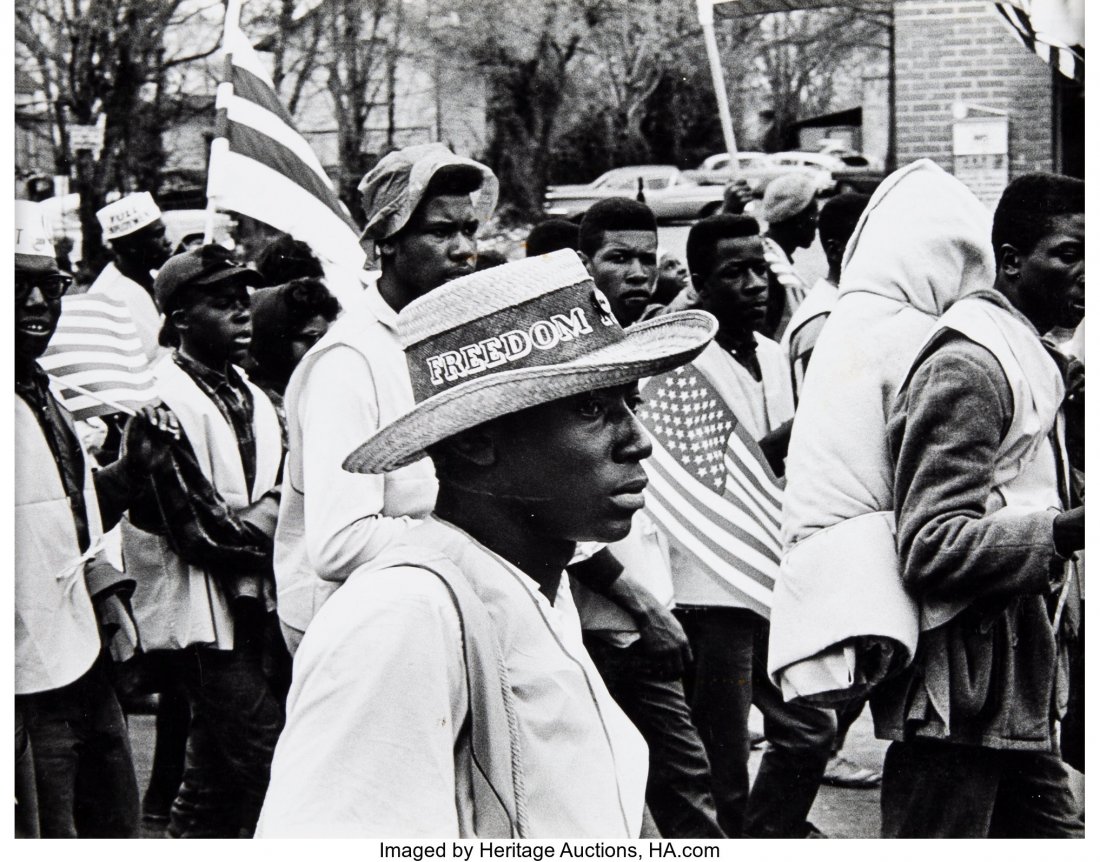 Robert Abbott Sengstacke (1943 -2017). Untitled: Robert Abbott Sengstacke (1943 -2017). Untitled (Marchers) Gelatin