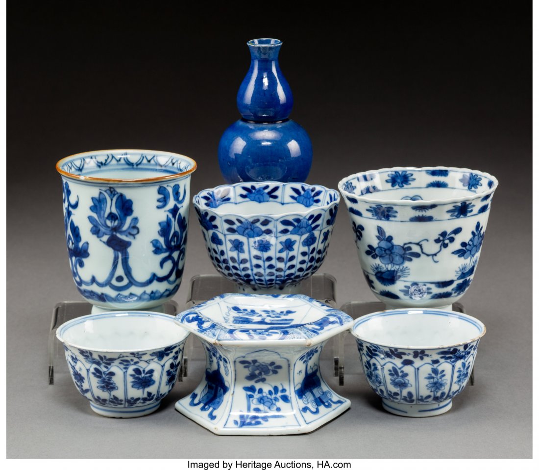 A Group of Six Chinese Porcelain Table Articles : A Group of Six Chinese Porcelain Table Articles Marks: (various) 3-1/2 x 2-1/4 inc