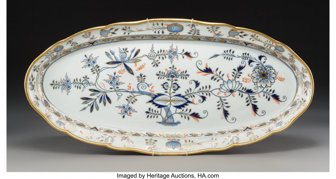 A Large Meissen Blue Onion Rich Pattern Platter: A Large Meissen Blue Onion Rich Pattern Platter with Gilt a