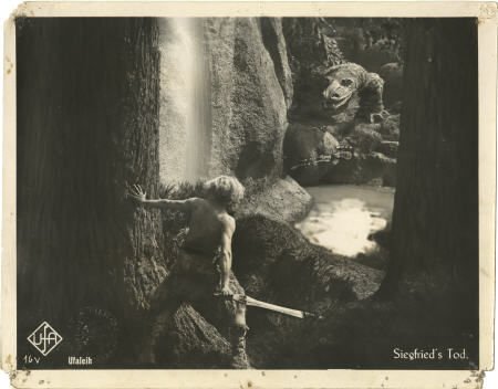 Die Nibelungen: Siegfried (UFA, 1924). German