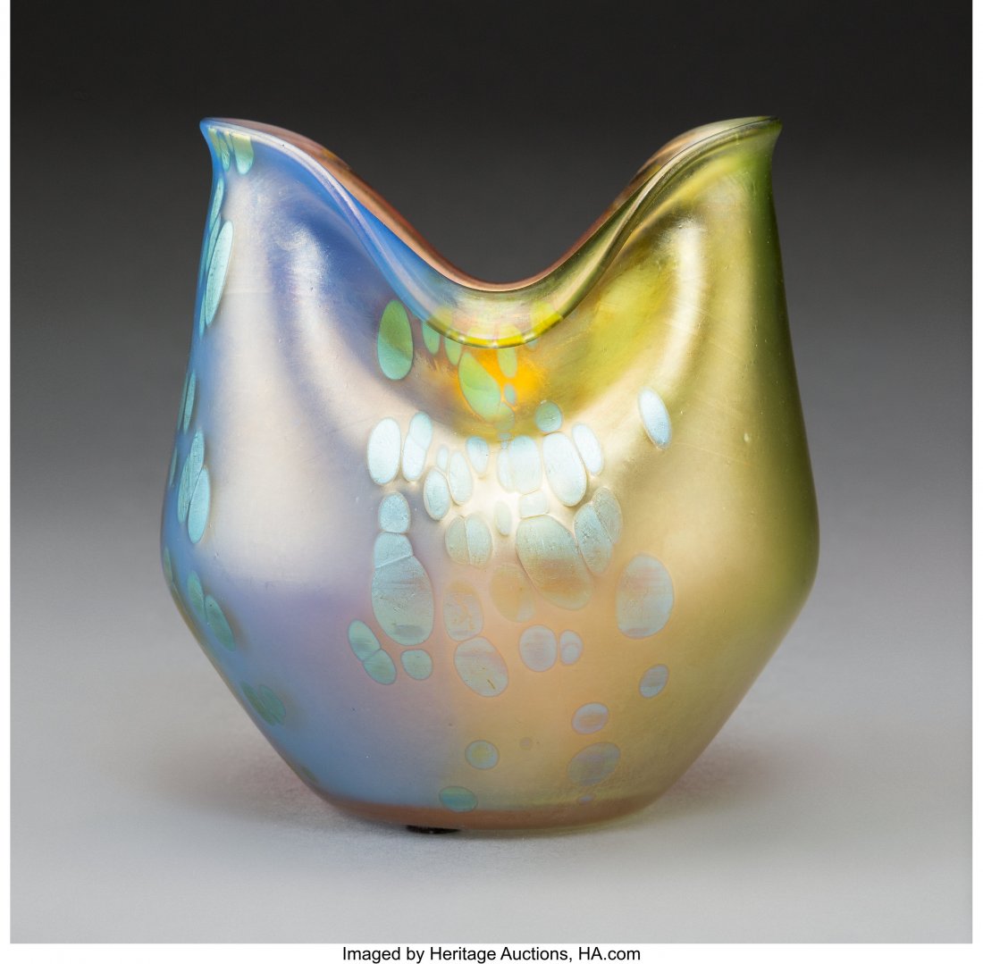 Loetz Phaenomen Genre 299 "Tricolor" Glass Vase,: Loetz Phaenomen Genre 299 "Tricolor" Glass Vase, circa 1900 5-3/8 inches (13.7 cm) HID03101062020 © 2020 Heritage Auctions | All Rights Reserved