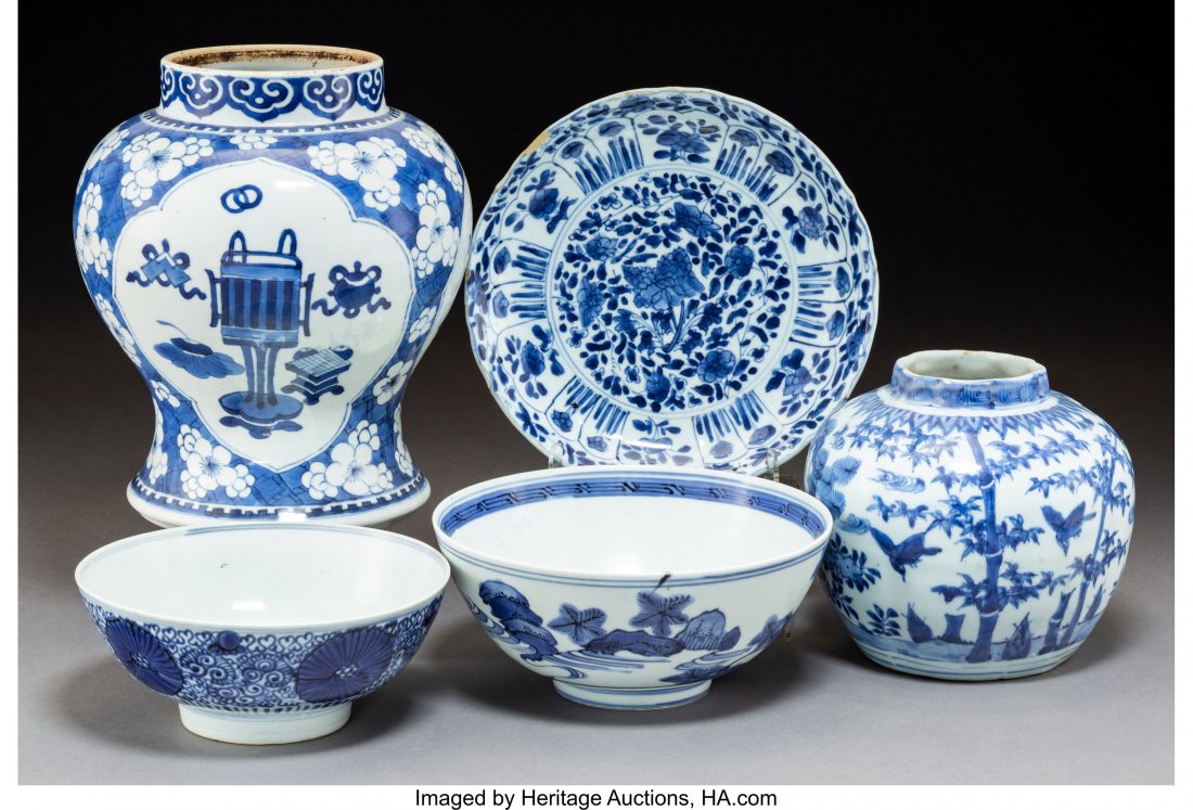 A Group of Five Chinese and Japanese Blue and Wh (1 of 3)