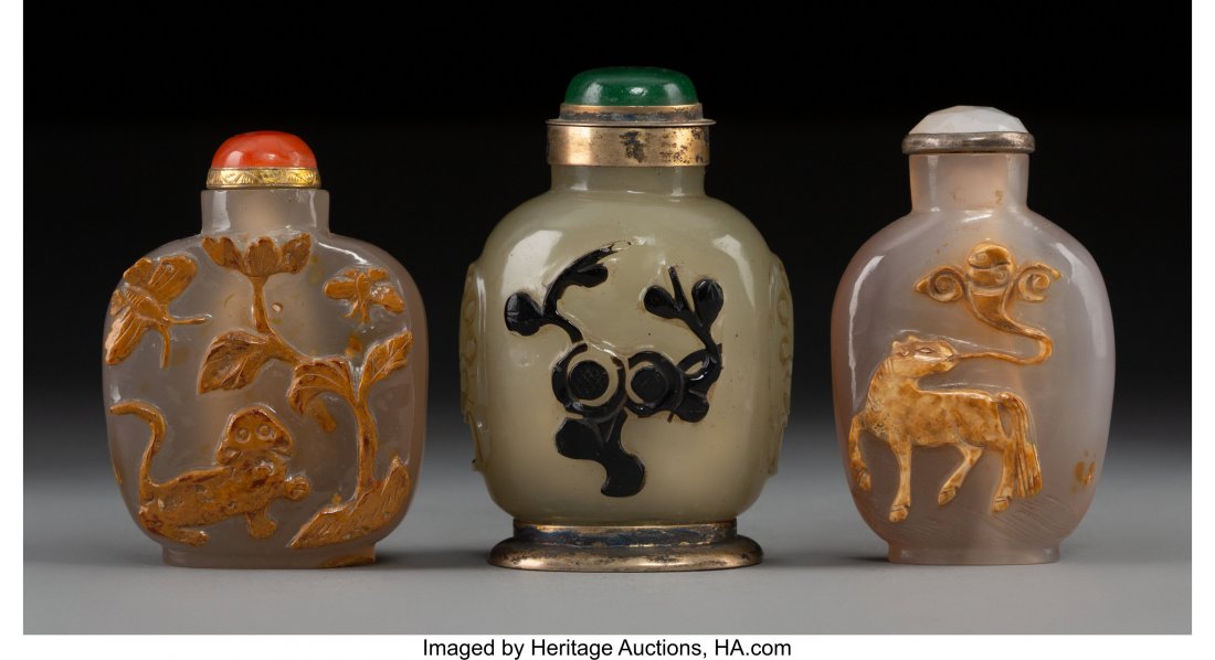 Three Chinese Silhouette Agate Snuff Bottles, Qi (1 of 2)