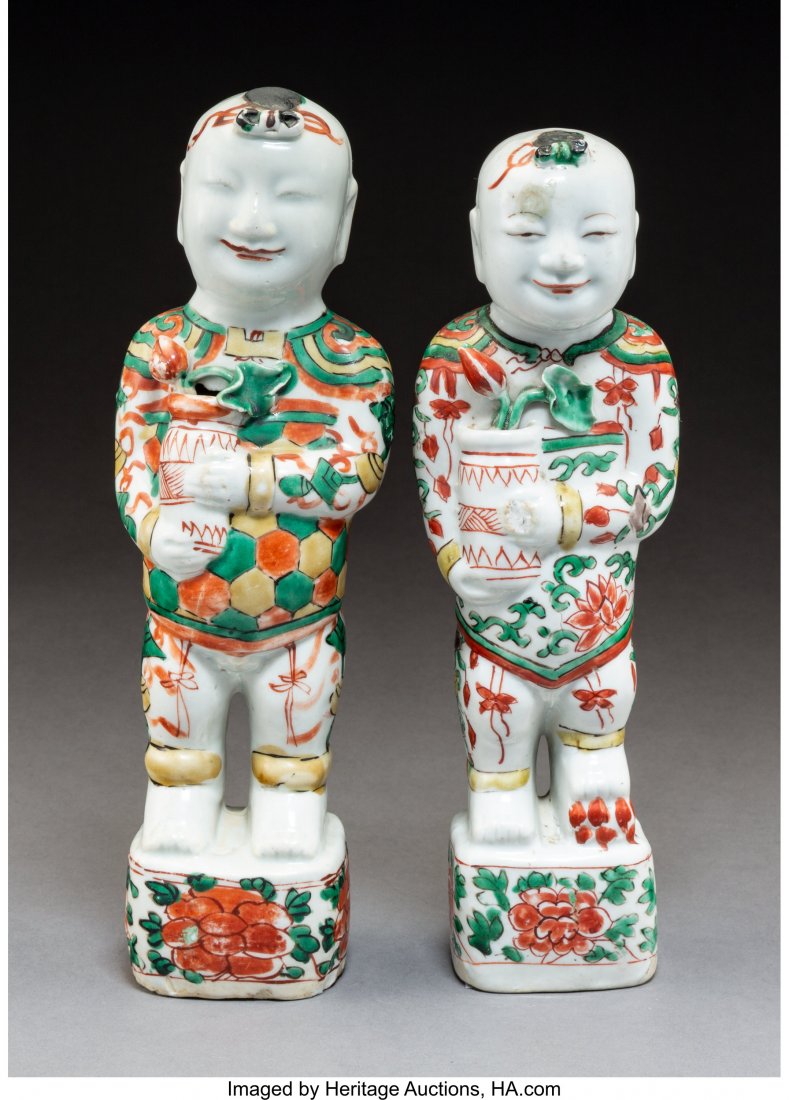 A Pair of Chinese Famille Verte Porcelain Standi: A Pair of Chinese Famille Verte Porcelain Standing HeHe Erxian Figures, Ming Dynasty-Qing Dynasty transitional period 11-1/4 inches (28.6 cm) (tallest) HID03101062020 © 2020 Heritage Auctions | A