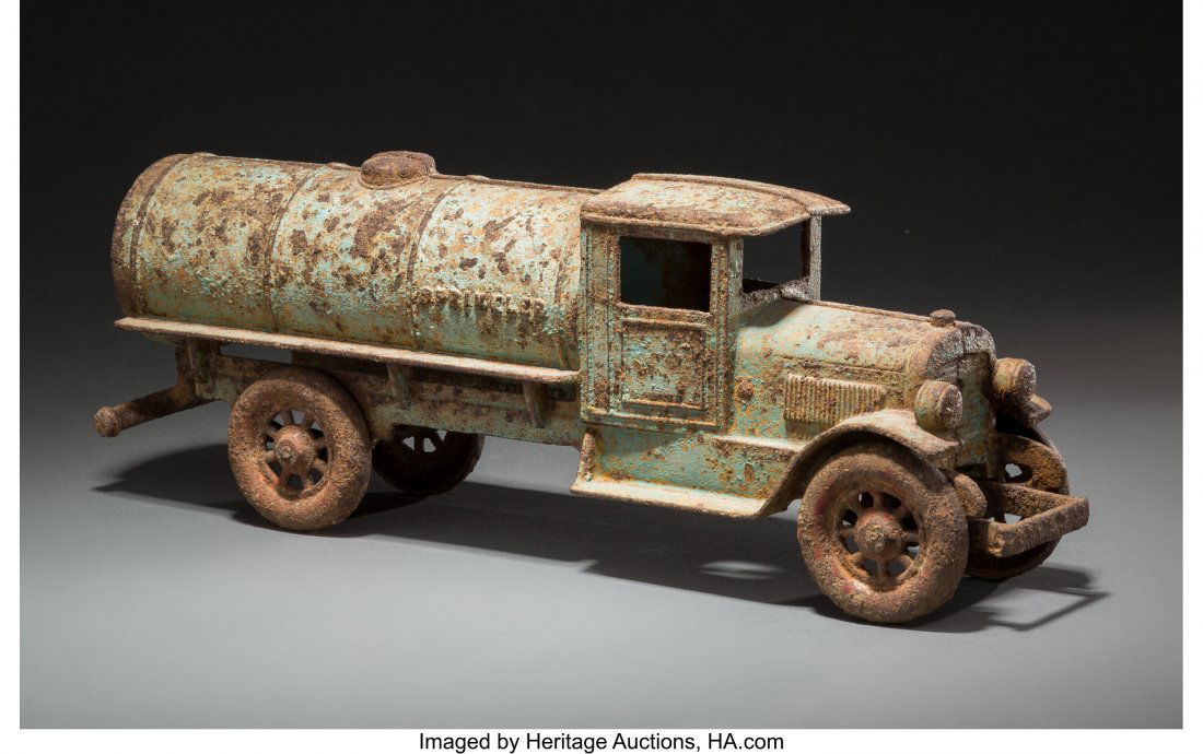 Kenton Hardware Company Cast Iron Water Sprinkle: Kenton Hardware Company Cast Iron Water Sprinkler Truck Toy Marks: KENTON TOYS KENTON OHIO, SPRINKLER 16 x 5-5/8 x 3-3/4 inches (40.6 x 14.3 x 9.5 cm) HID03101062020 © 2020 Heritage Auctions | Al