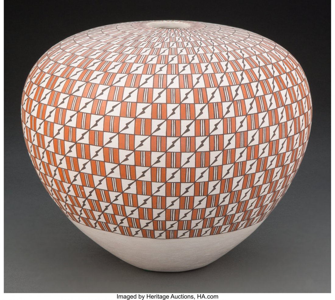 An Acoma Polychrome Seed Jar   Grace Chino  c. 1 (1 of 5)