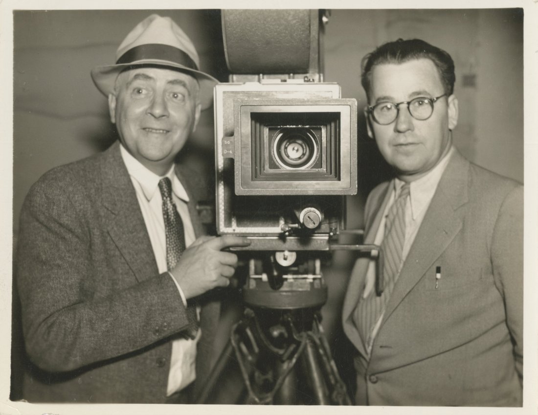 Willis O'Brien's Personal Collection of (297) Vi: Willis O'Brien's Personal Collection of (297) Vintage Original Keybook Photos from the Production of King Kong (RKO, 1933). Phenomenal vintage original collection of 297 gelatin silver photographs on 