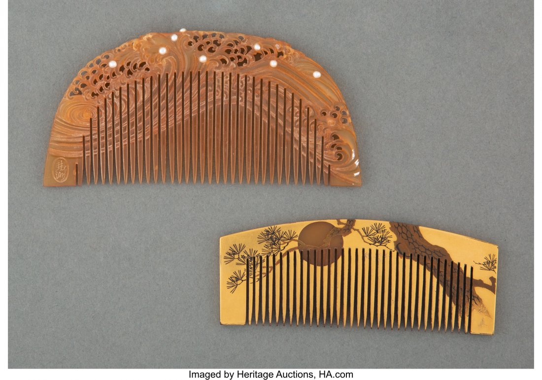 Two Japanese Combs, Taisho Period Marks: maker's (1 of 4)