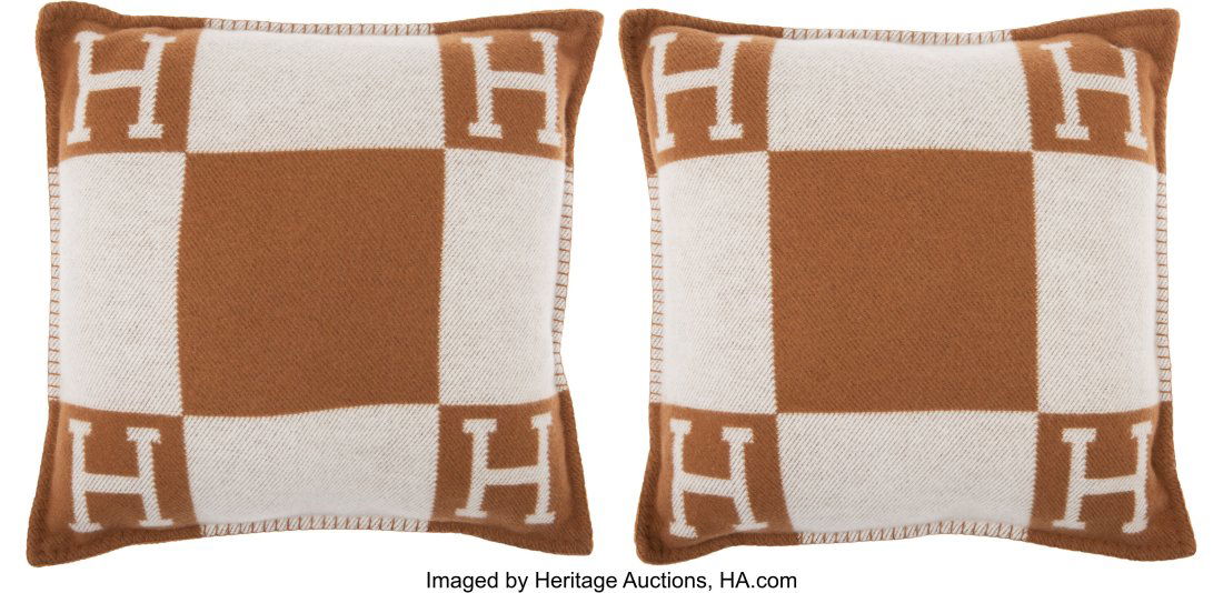 Hermès Set of Two: Ecru & Camel Small Avalon Pi (1 of 2)