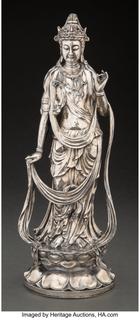 A Japanese Silver Buddha Figure, 20th century Ma (1 of 5)