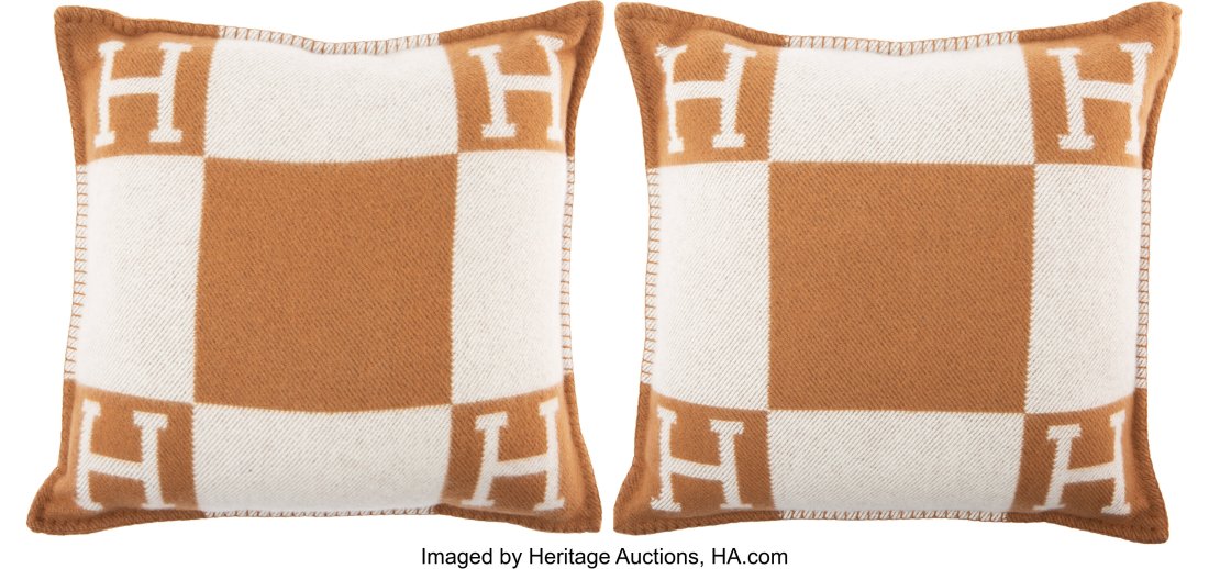 Hermès Set of Two: Ecru & Camel Small Avalon Pi (1 of 2)
