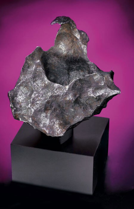 GIBEON - AESTHETIC METEORITE ON A PEDESTAL: GIBEON - AESTHETIC METEORITE ON A PEDESTAL Iron, fine octahedriteGibeon,