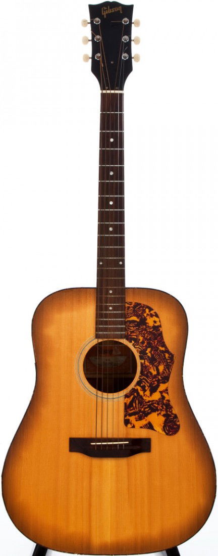 1970-75 Gibson J-40 Natural Acoustic Guitar, #60: 1970-75 Gibson J-40 Natural Acoustic Guitar, #606624. Bright, clean, original finish. Ent