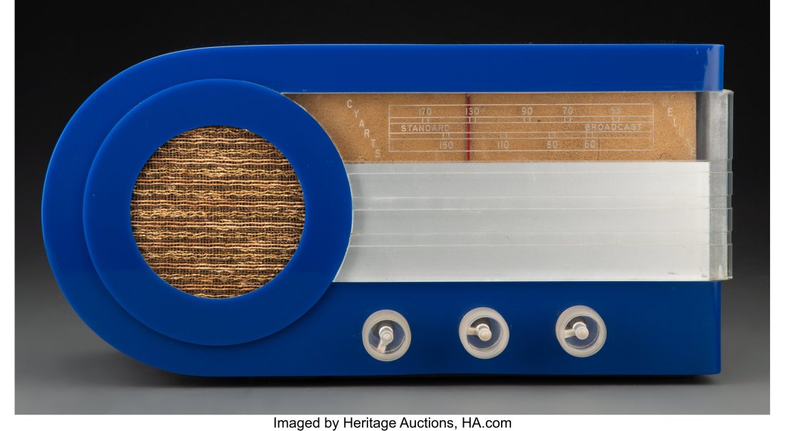 Cyarts B Deluxe Bullet Radio, New York, 1946 Mar: Cyarts B Deluxe Bullet Radio, New York, 1946 Marks: CYARTS foil label to reverse 7-1/4 x 14 x 5-1/2 inches (18.4 x 35.6 x 14.0 cm) &N