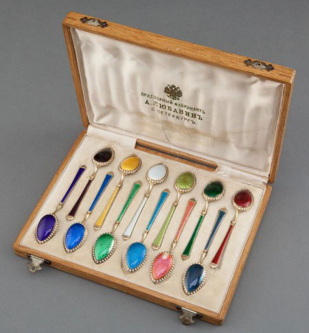 A SET OF TWELVE RUSSIAN SILVER AND ENAMEL SPOONS: A SET OF TWELVE RUSSIAN SILVER AND ENAMEL SPOONS IN FITTED BOX Mikhail Grachev, St. P