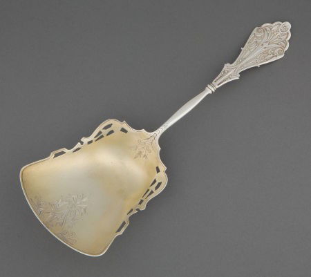 A GEORGE SHARP SILVER AND SILVER GILT SERVING SC: A GEORGE SHARP SILVER AND SILVER GILT SERVING SCOOPGeorge B. Sharp, Philadelphia, Pennsy
