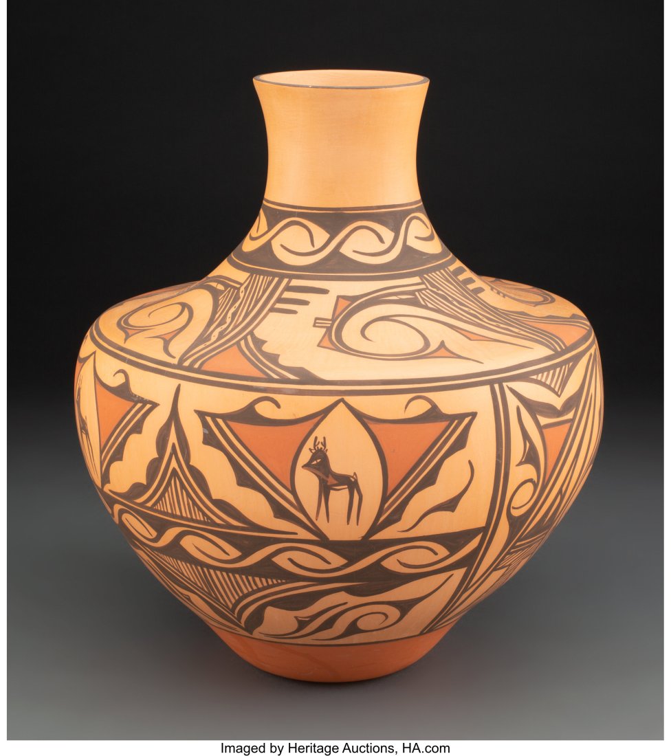 A Zuni Polychrome Jar  Priscilla Peynetsa  signe (1 of 2)