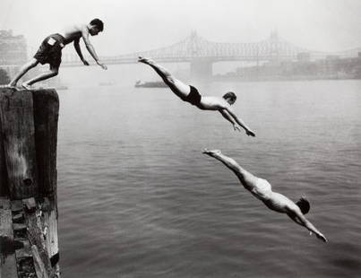 ARTHUR LEIPZIG (American, b. 1918) Divers, East: ARTHUR LEIPZIG (American, b. 1918)Divers, East River, 1948Gelatin silver, p