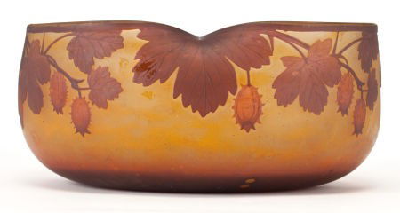 DAUM GLASS QUATREFOIL BOWL Light amber glass wi: DAUM GLASS QUATREFOIL BOWL Light amber glass with dark amber cameo overlay in maple l