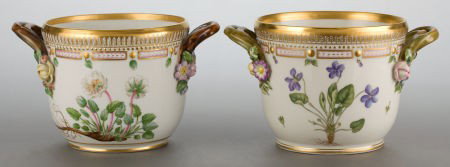 A PAIR OF ROYAL COPENHAGEN FLORA DANICA INDIVIDU: A PAIR OF ROYAL COPENHAGEN FLORA DANICA INDIVIDUAL WINE COO