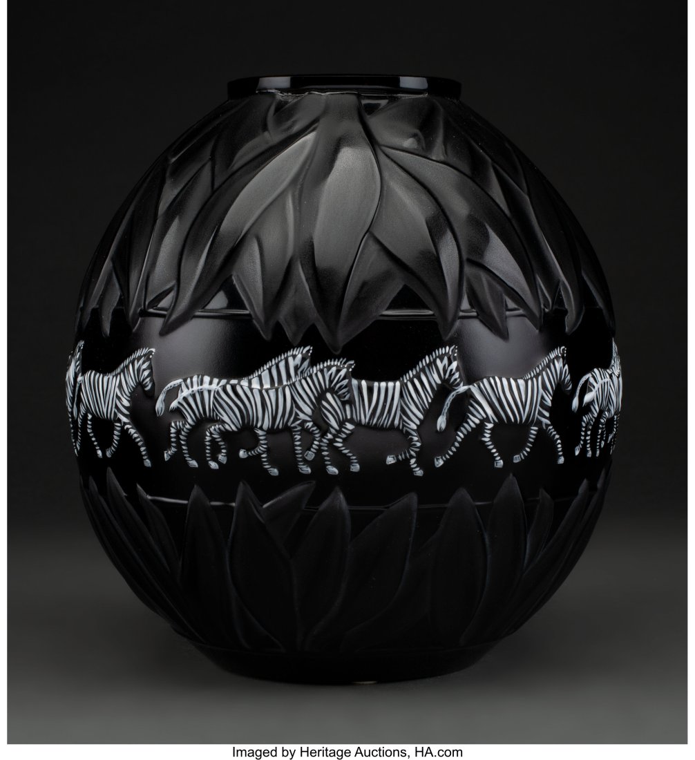 Lalique Onyx Glass Tanzania Vase with Original F (1 of 4)