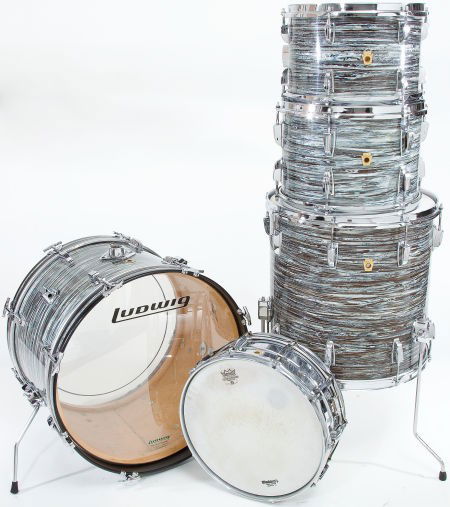 1967-1968 Ludwig Green Oyster Pearl 5-Piece Drum: 1967-1968 Ludwig Green Oyster Pearl 5-Piece Drum Set 22" kick drum (serial # 674493). 16"