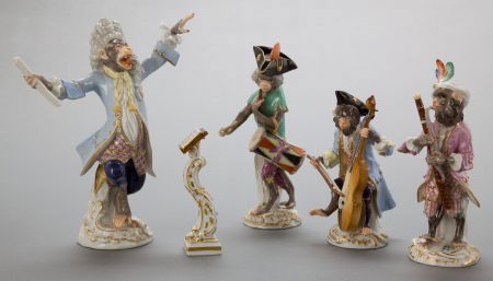A FIVE PIECE MEISSEN PORCELAIN MONKEY BAND 20th: A FIVE PIECE MEISSEN PORCELAIN MONKEY BAND 20th century Marks: (crossed swords),