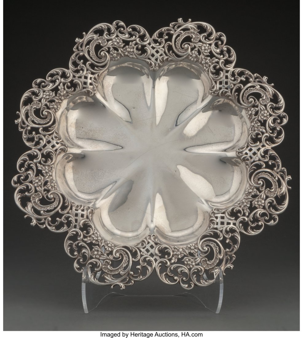 An American Silver Center Bowl, late 19th-early: An American Silver Center Bowl, late 19th-early 20th century Marks: FOSTER & Co., STERLING, 1601 1-1/4 x 14-1/2 x 14-1/2 inches (3.2 x 36.8 x 36.8 cm) 1092 grams (35.1092 troy ounces) Originally retai