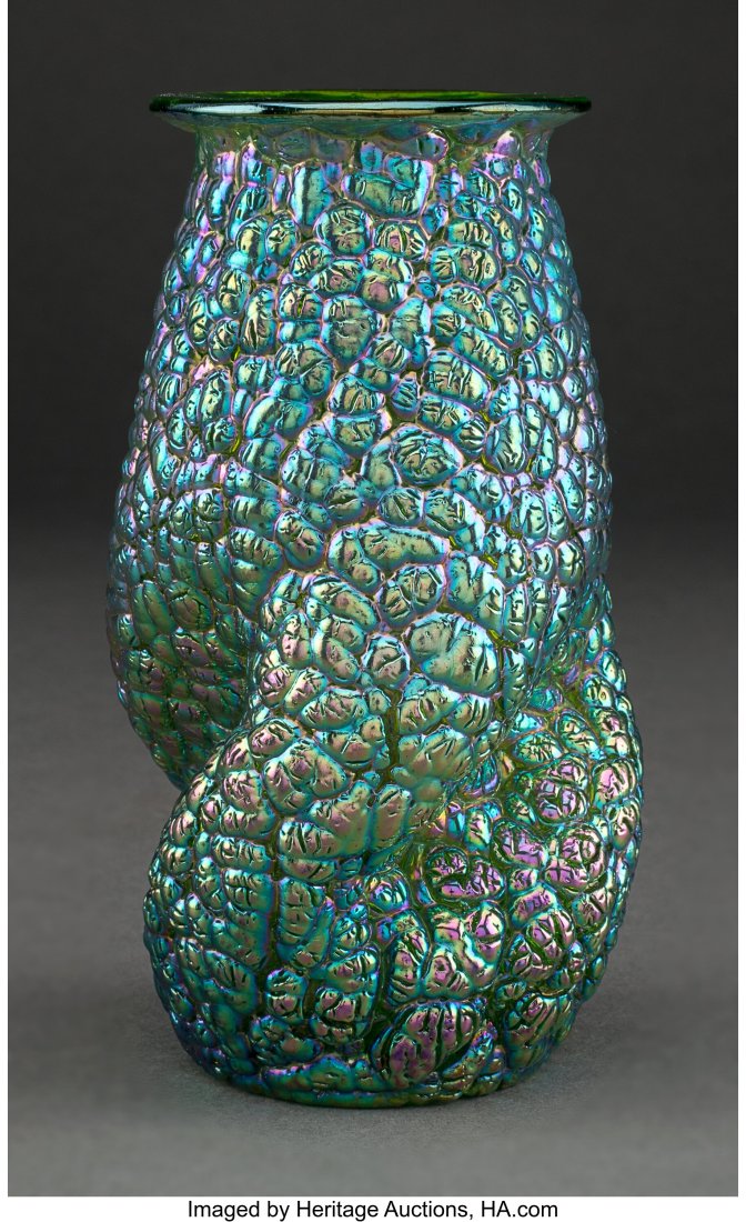 Loetz Crete Phaenomen (Gre 377) Glass Vase, circ: Loetz Crete Phaenomen (Gre 377) Glass Vase, circa 1900 5-3/8 inches (13.7 cm) Property from an Important Private Collection of Loetz HID03101062020 © 2022 Her