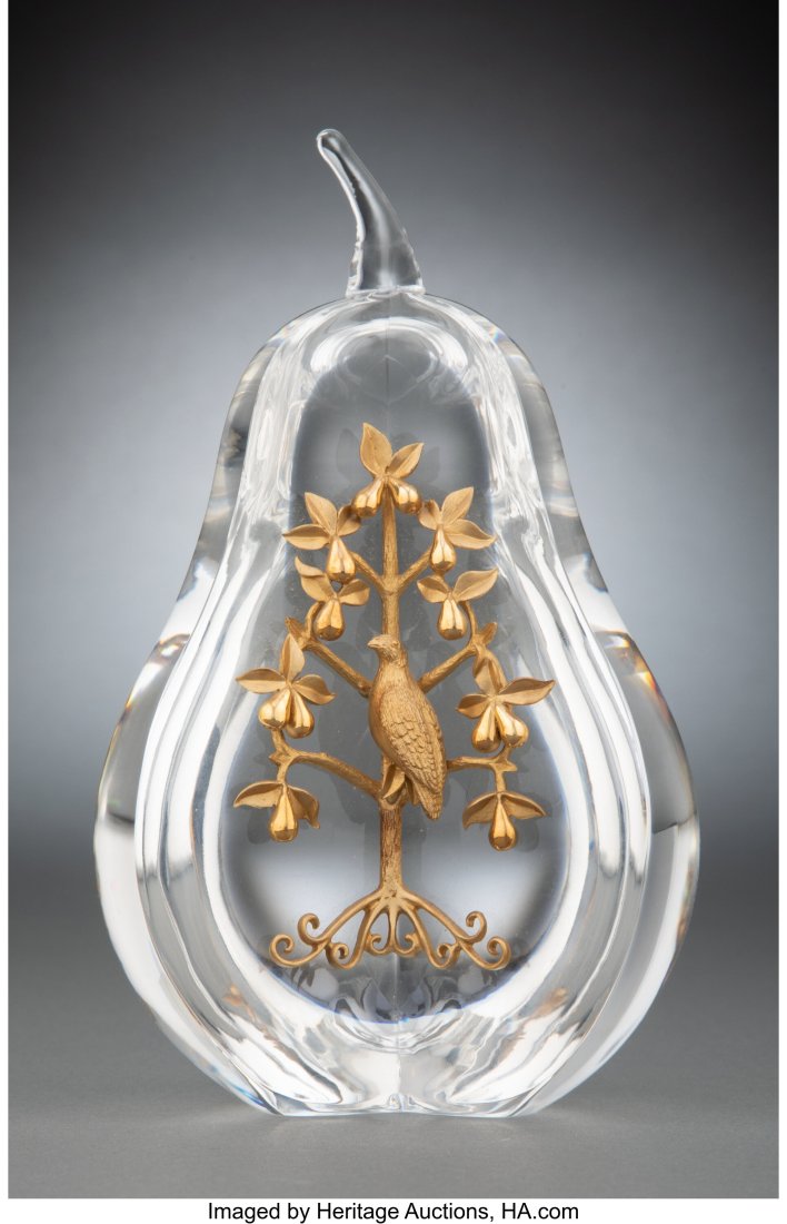 Steuben 18K Gold and Clear Glass Partridge in a: Steuben 18K Gold and Clear Glass Partridge in a Pear Tree Paperweight, circa 1970 Marks: Steuben 6-1/4 inches (15.9 cm) HID03101062020 © 2023 Heritage Auctions &v