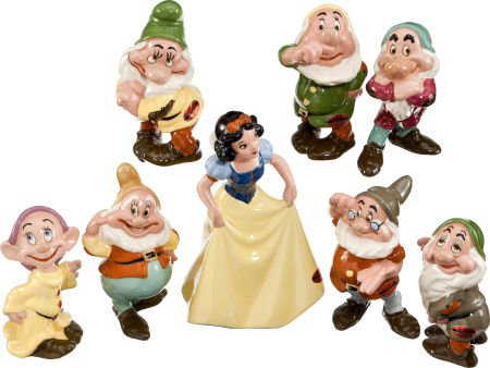 93608: Snow White and the Seven Dwarfs Ceramic Figurine