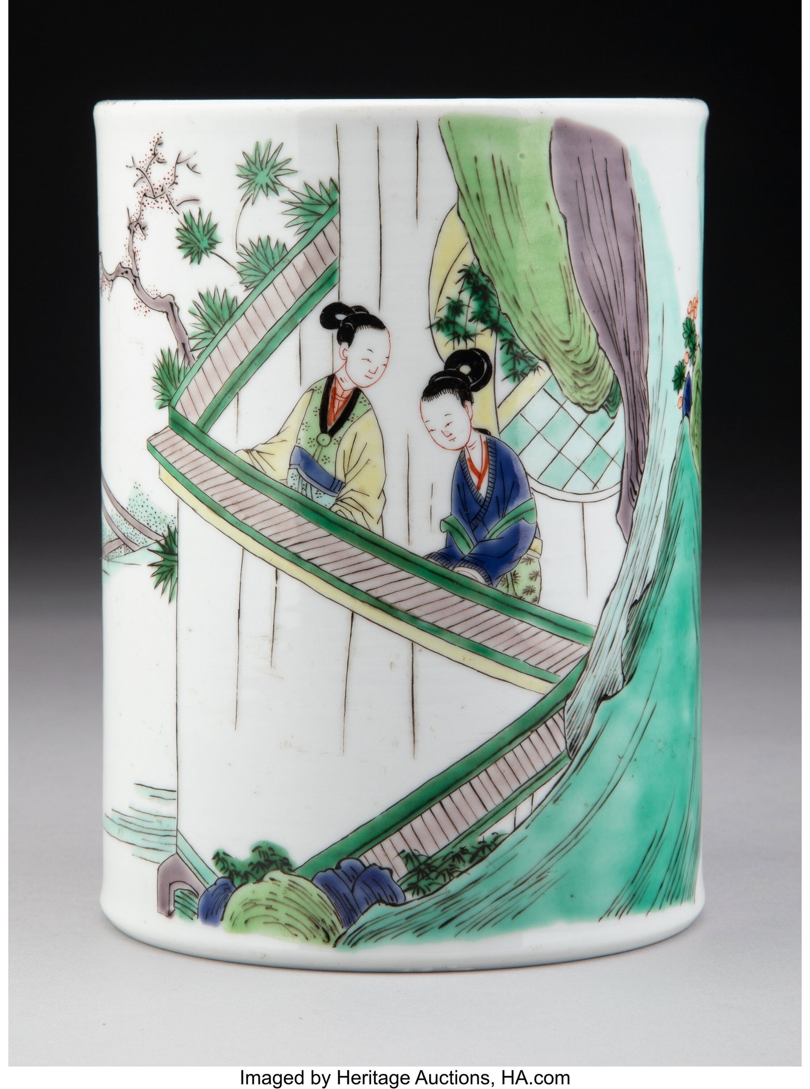 A Chinese Famille Verte Brush Pot, 20th century : A Chinese Famille Verte Brush Pot, 20th century 6 x 4-1/2 x 4-1/2 inches (15.2 x 11.4 x 11.4 cm) HID03101062020 © 2024 Heritage Auctions | All Ri