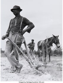 38087&colon; Gordon Parks &lpar;American&comma; 1912-2006&rpar; Group of 4 ph